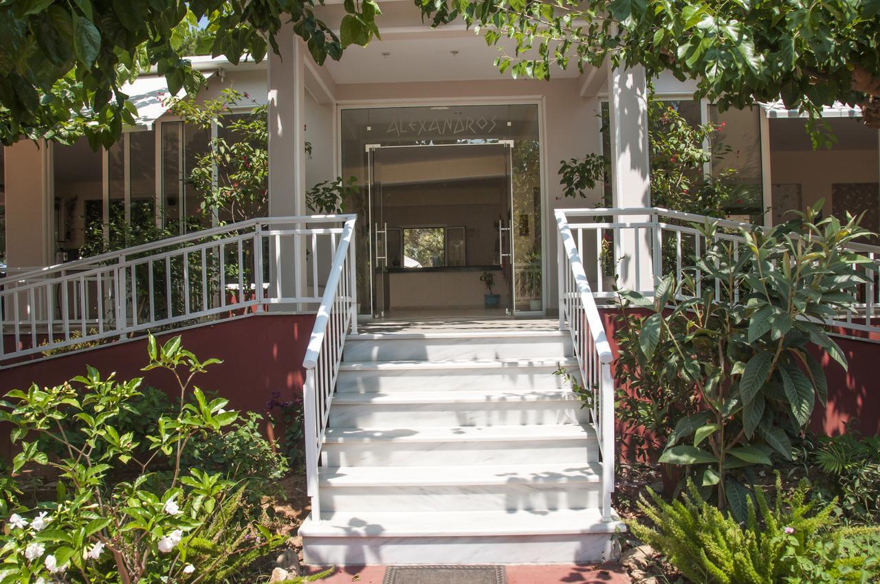 Apartments Hotel Alexandros Аркуди Екстериор снимка